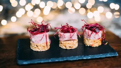 Belgische peperkoek - coulis van rode biet - Molse kipkap