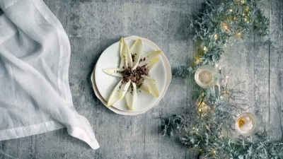 Dip van Kempense bloedworst met crumble van gerookt paardenvlees en grondwitloof