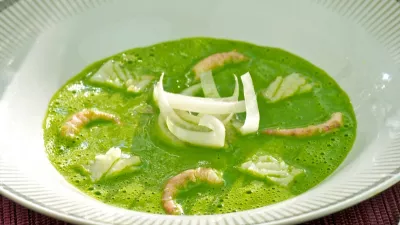 Waterkerssoep met inktvis, Vlaamse grijze garnaal en grondwitloof 