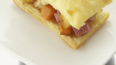 Eskes bruinbier met bladerdeeghapje met wintergroenten en Vlaamse ovengebakken hesp