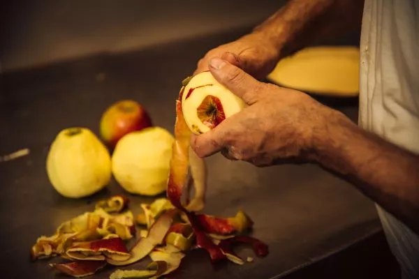 Appels schillen. Streekproduct.be