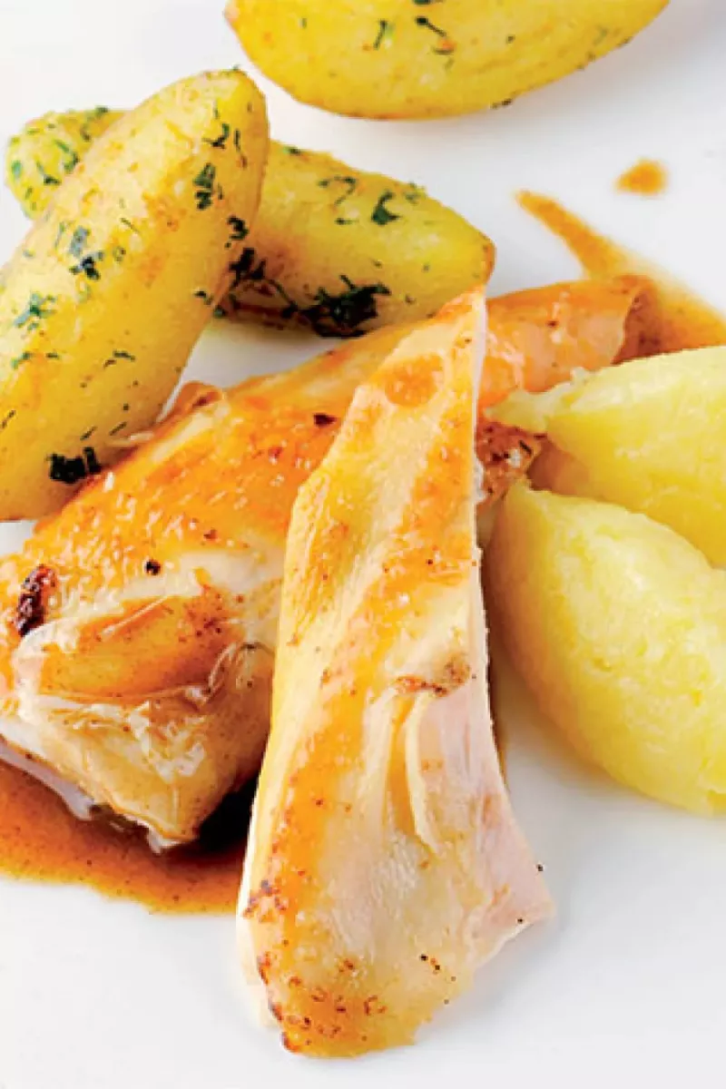 Kip met verse appelmoes van Peter Goossens en Njam. Streekproduct.be