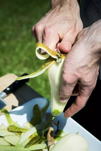 Limburgse bloedworst met peer, Belgische elixir en crumble van Borsbeekse speculaas Streekproduct.be